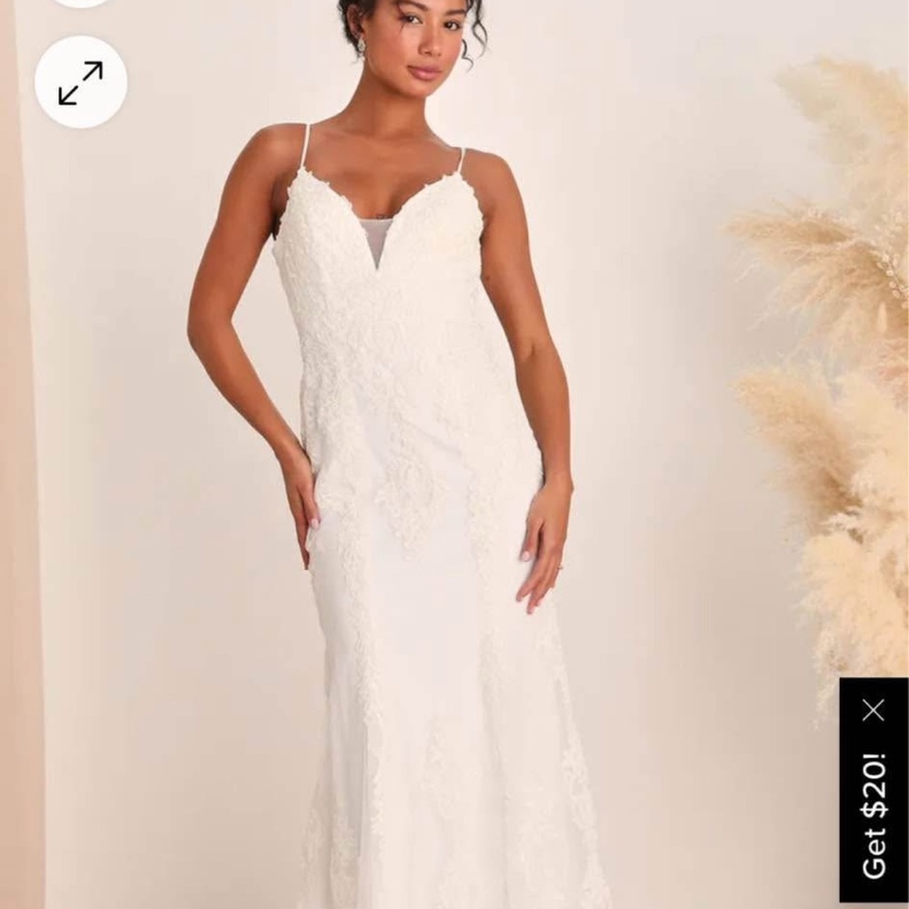 Lulu's Elegant White Lace Bridal Dress